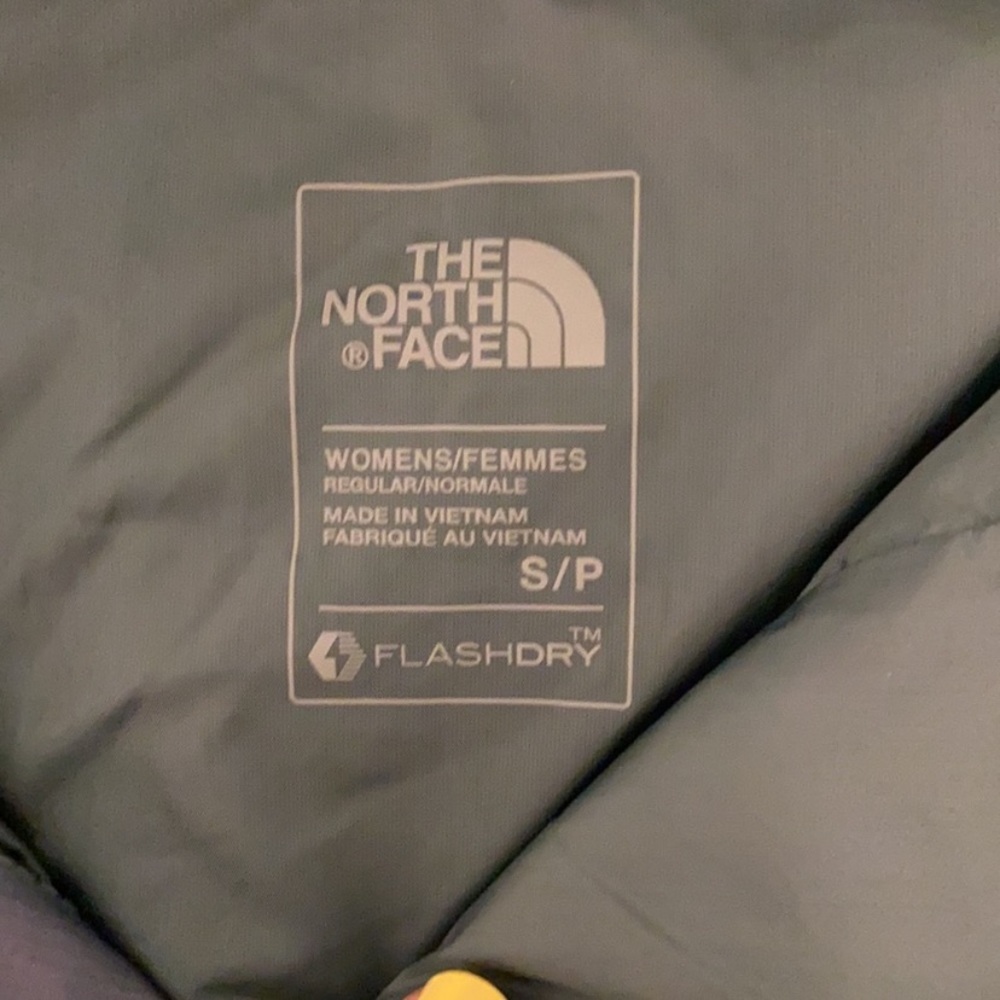 PRICE FIRM!!! The North Face Flash Dry Vest NWOT - Picture 5 of 7